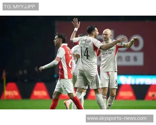 西甲激战本菲卡与莱比锡平局争议判罚引发全场沸腾